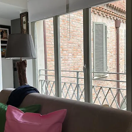 ゲストハウス Leocorno 2 3*